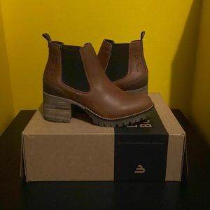 Womens Bullboxer Chelsea Boots